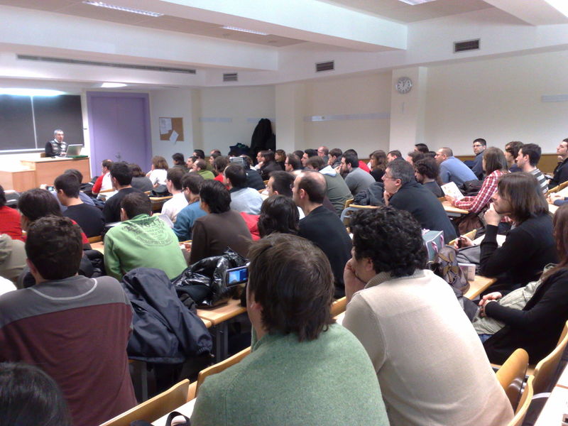 File:Retromadrid-2010 4438015461 o.jpg