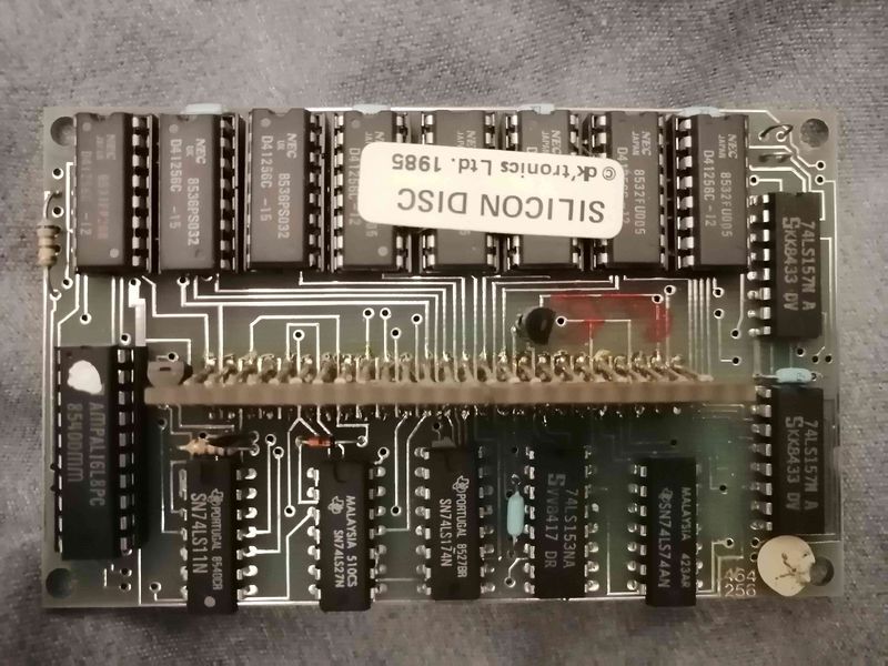File:256kSiliconPCBTop.jpg