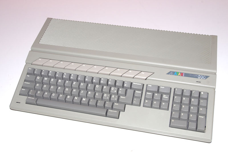File:Atari Falcon030.jpeg