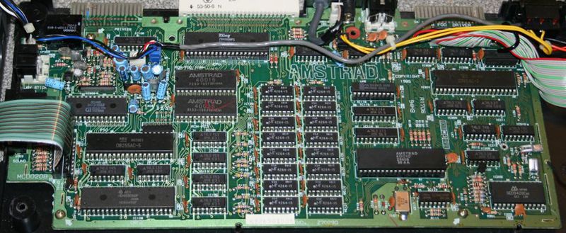 File:CPC6128 Z70290 Yarek.jpg