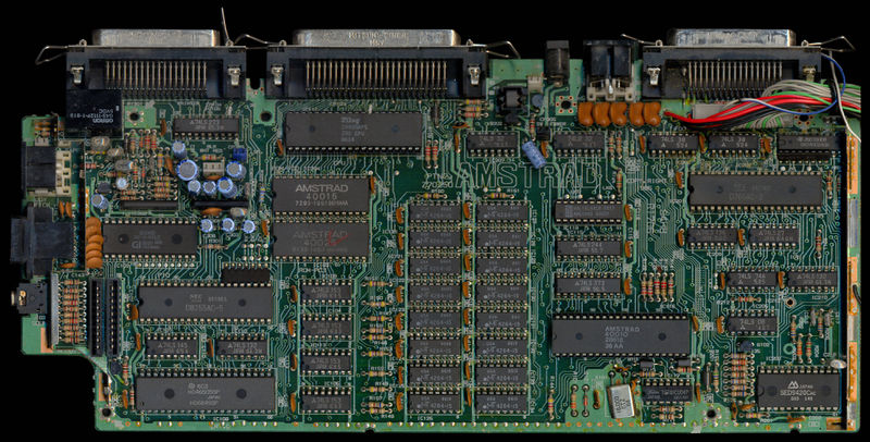 File:CPC6128 PCB Top (Z70290 MC0023D).jpg
