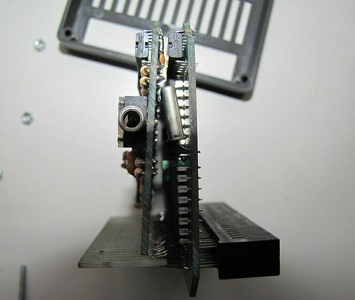 File:ARA digitizer side view connector.jpg